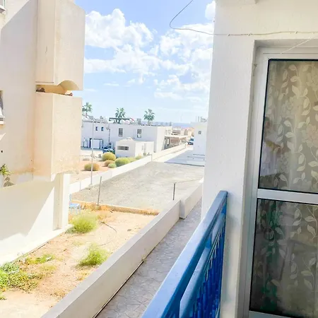Awaken Your Hidden Goddess Retreat At Nissi Avenue - Apartment