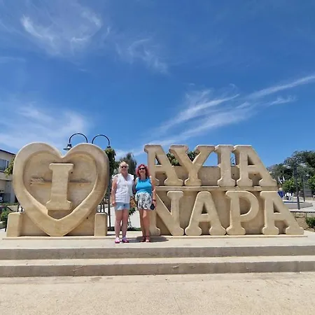 Lejlighed Awaken Your Hidden Goddess Retreat At Nissi Avenue - *