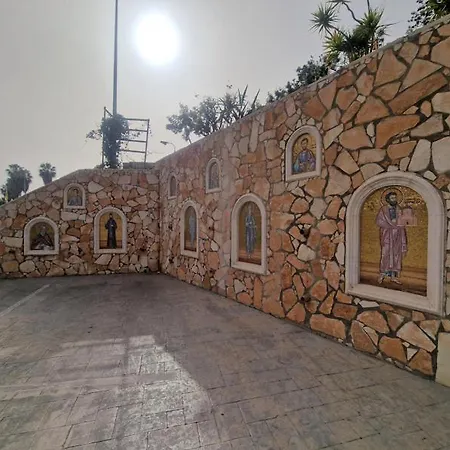 Awaken Your Hidden Goddess Retreat At Nissi Avenue - *