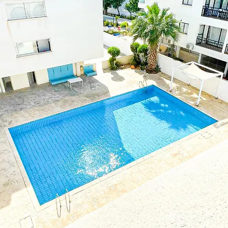 Awaken Your Hidden Goddess Retreat At Nissi Avenue -