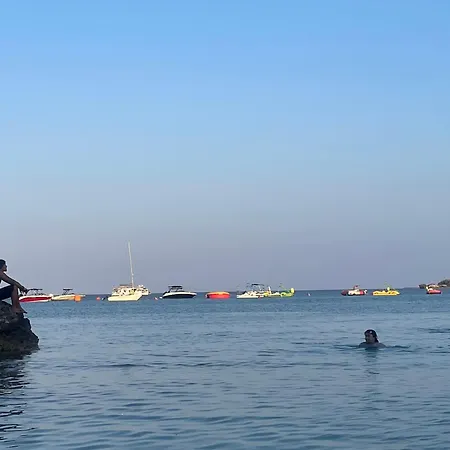 Lejlighed Awaken Your Hidden Goddess Retreat At Nissi Avenue -